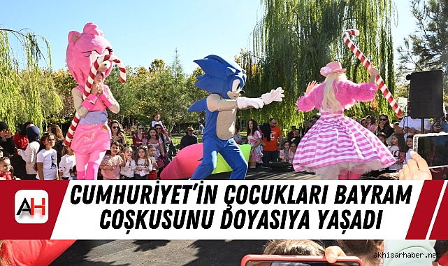 Cumhuriyet’in Çocukları Bayram Coşkusunu Doyasıya Yaşadı