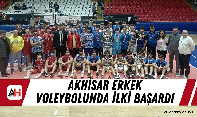 Akhisar erkek voleybolunda ilki başardı