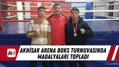 Akhisar Arena boks turnuvasında madalyaları topladı