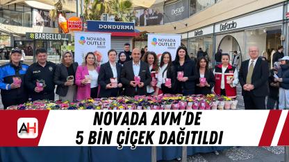 Novada AVM’de 5 Bin Çiçek Dağıtıldı