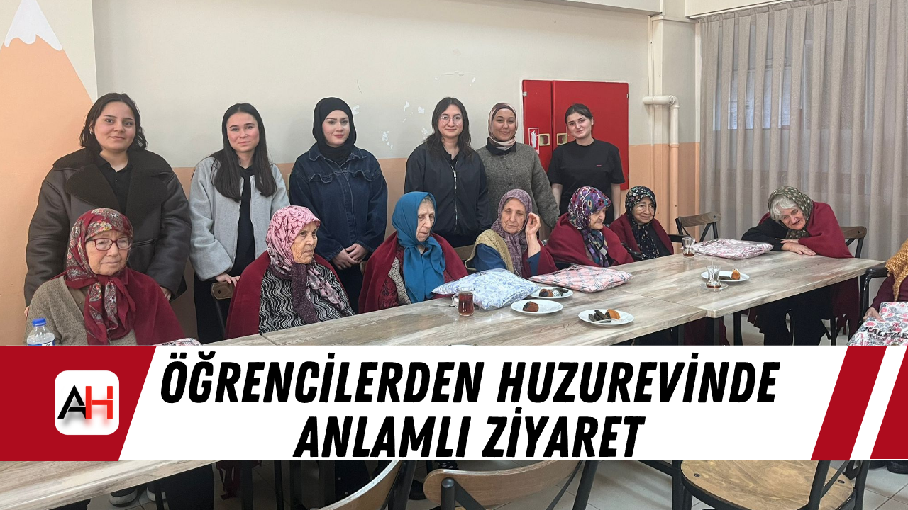 Öğrencilerden Huzurevinde Anlamlı Ziyaret