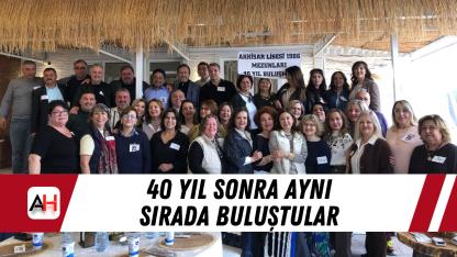 40 Yıl Sonra Aynı Sırada Buluştular