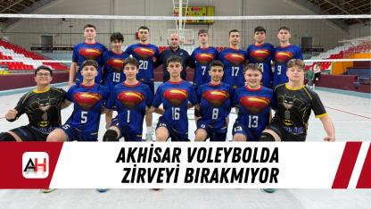 Akhisar voleybolda zirveyi bırakmıyor