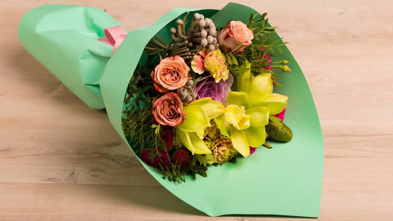 Akhisar’da Sevdiklerinizin Yüzünde Gülümseme Yaratacak En Zarif Çiçek Sürprizleri