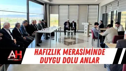 Hafızlık Merasiminde Duygu Dolu Anlar