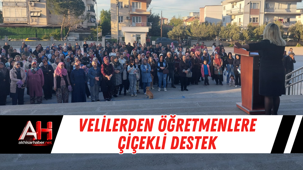 Velilerden Öğretmenlere Çiçekli Destek