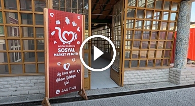 Akhisar'da depremzedeler için sosyal market ve butik kuruldu