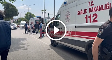 Akhisar'da feci kaza! Motosiklet yayaya çarptı