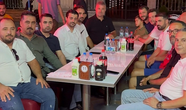 Akhisarspor futbolcuları Burger Cheff'de akşam yemeğinde buluştu