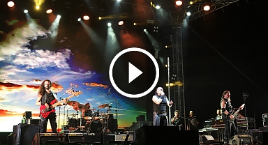 Hayko Cepkin Akhisar'ı salladı